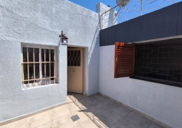 Casa en venta refaccionada, sobre Diagonal Ica zona comercial