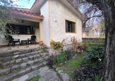 Casa Agua de Oro a 20 mts del balneario principal, 4 dormitorios y pileta. Amoblada